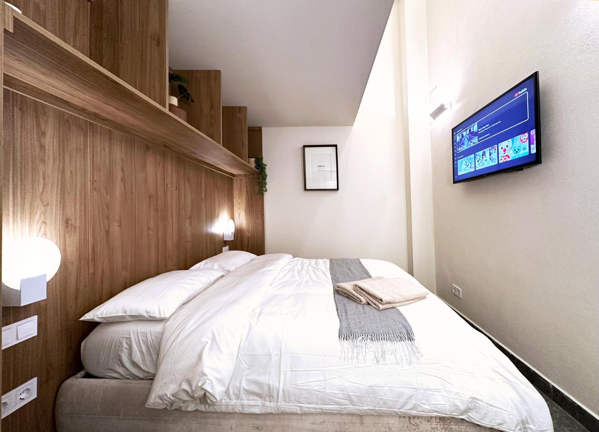 Urban Design Apartments & Studios Барселона Екстер'єр фото