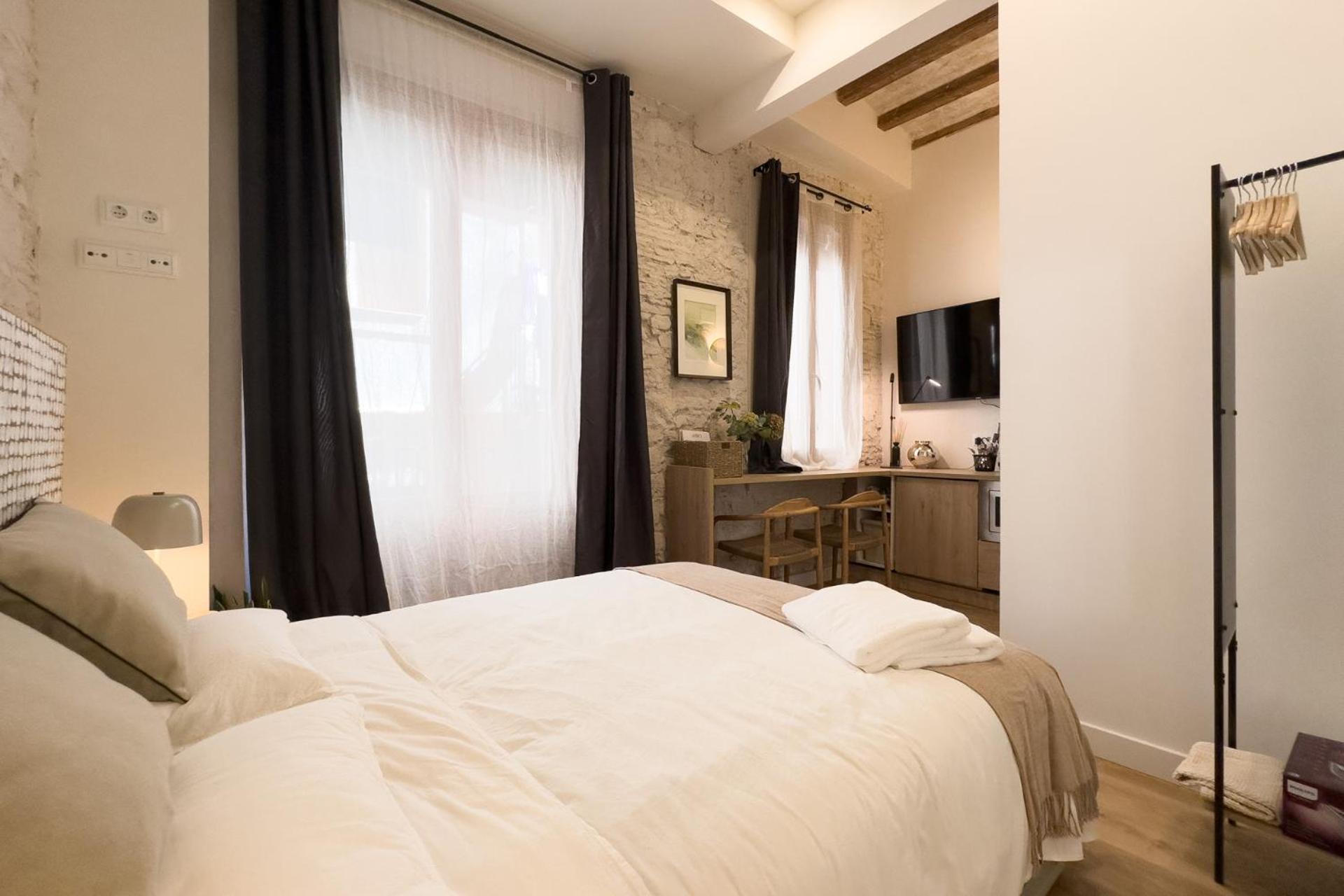 Urban Design Apartments & Studios Барселона Екстер'єр фото